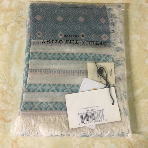 SOLD💙Oracle Vintage Travel Scarf - Picture 5 of 7